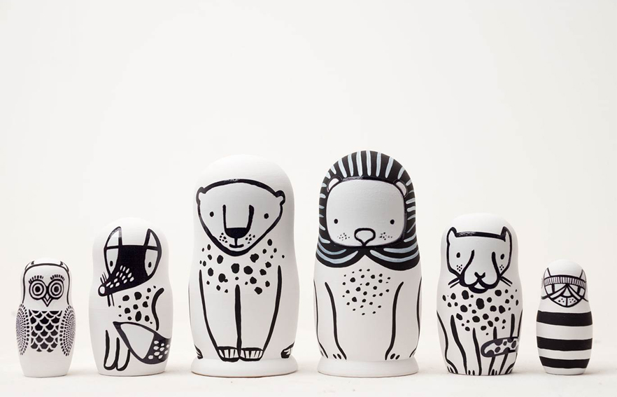 https://www.kleinezebra.com/knappe-set-van-3-nesting-dolls-forest-friends-9270.html